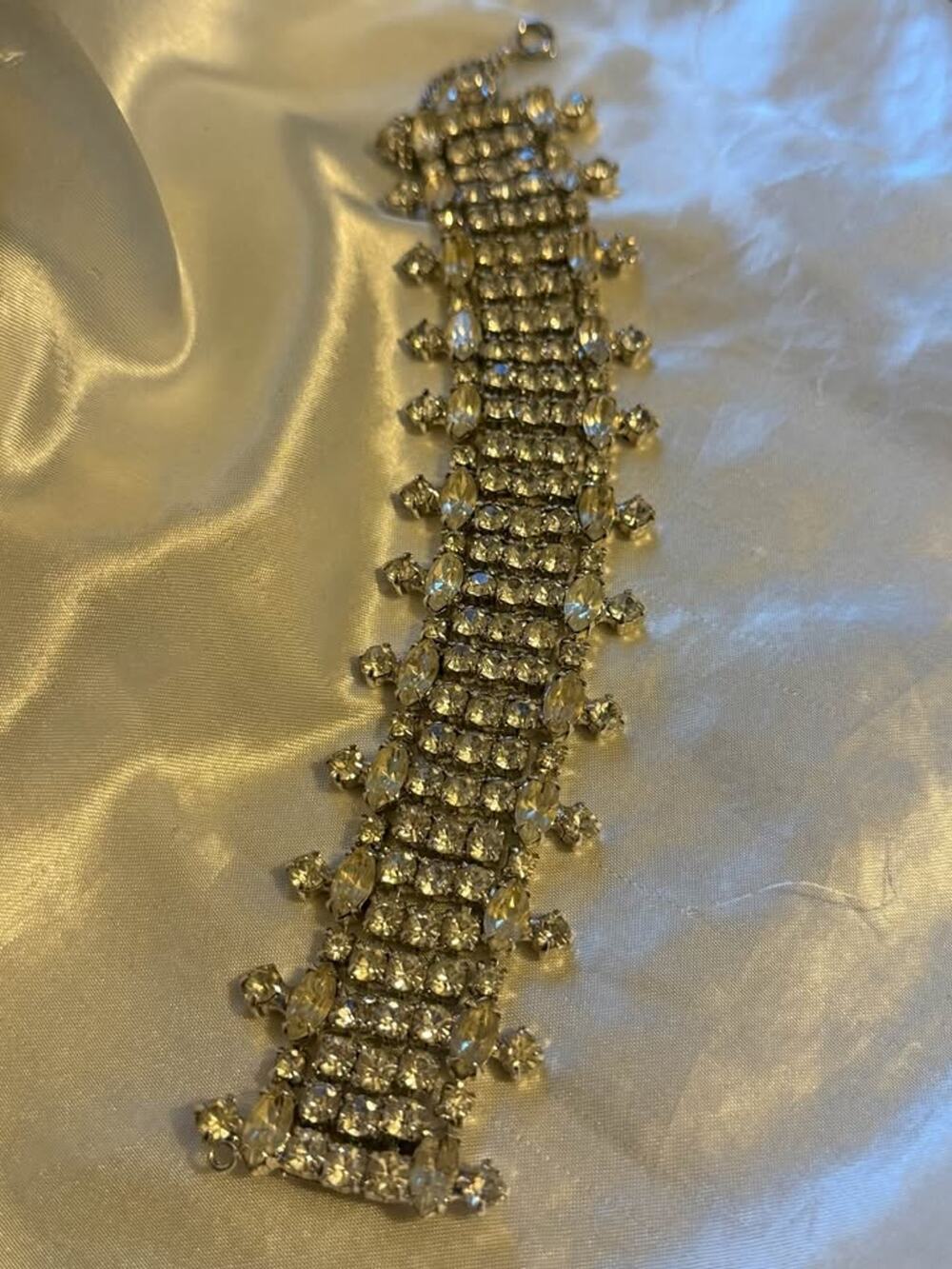 Vintage Wide Rhinestone Statement Bracelet (CCC11)